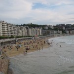 スリオラ浜の遊歩道を歩く