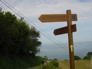 カンタブリア海に面した巡礼路を行く