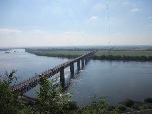 サンタレンの丘の上からテージョ川の上流を望む
