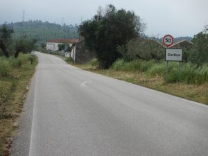 コルティサの村入口