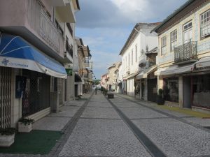 メアリャーダの整然とした街路